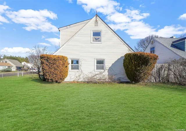 3rd image of 2491 1St St, East Meadow, NY 11554 | MLS# L3447929