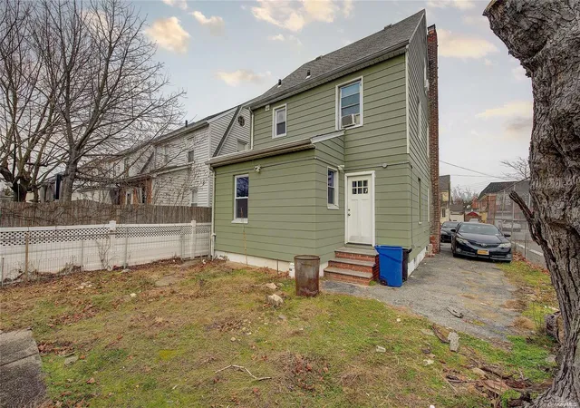 3rd image of 241-34 87Th Ave, Bellerose, NY 11426 | MLS# L3450706