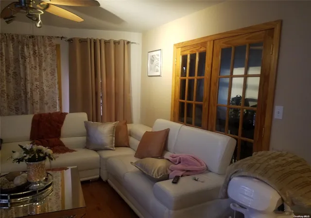 4th image of 95-11 95Th St, Ozone Park, NY 11416 | MLS# L3458671