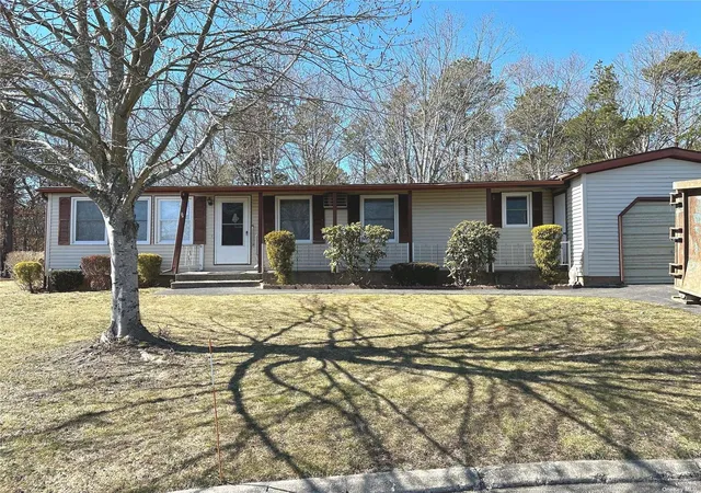 Photo 1 of Condo for sale at 55 Village Cir #1, Manorville, NY 11949 | MLS# L3464553 | Listing updated on 2026-09-28