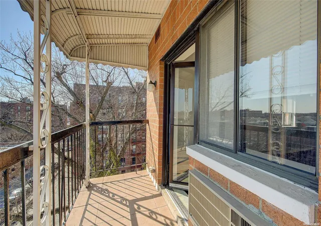 2nd image of 180-16 Wexford Ter, Jamaica, NY 11432