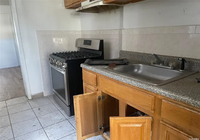 5th image of 114-31 145Th St, Jamaica, NY 11436 | MLS# L3465051