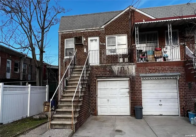 Photo 1 of Sale Pending at 1115 E 102nd St, Brooklyn, NY 11236 | MLS# L3467596 | Listing updated on 2024-12-04