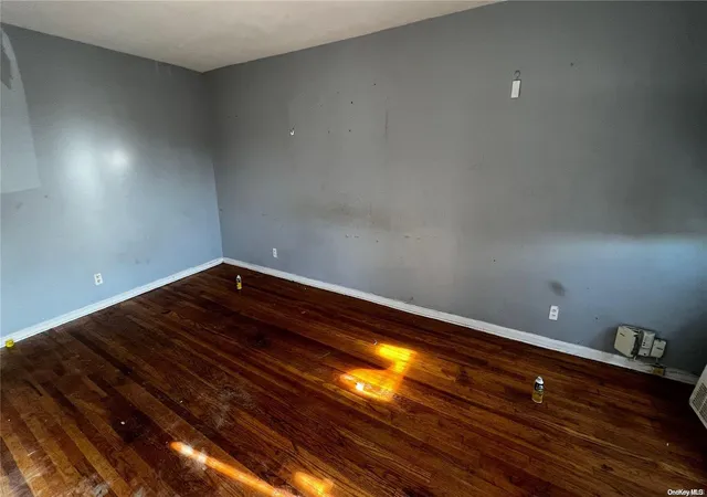 Photo 3 of Sale Pending at 1115 E 102nd St, Brooklyn, NY 11236 | MLS# L3467596 | Listing updated on 2024-12-04