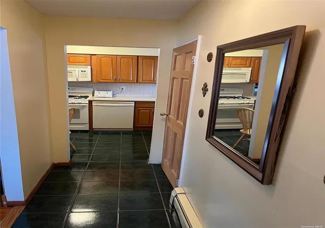3rd image of 156 Juanita Ave, Freeport, NY 11520 | MLS# L3472733