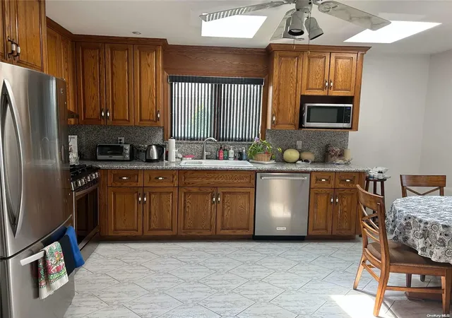 Photo 3 of Sale Pending at 24-44 163Rd St, Whitestone, NY 11357 | MLS# L3474591 | Listing updated on 2024-12-11