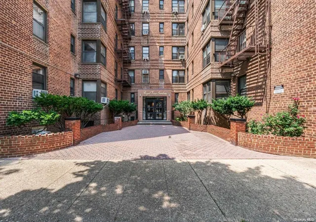 1st image of 84 19 51st Ave #1P, Elmhurst, NY 11373 | MLS# L3491327