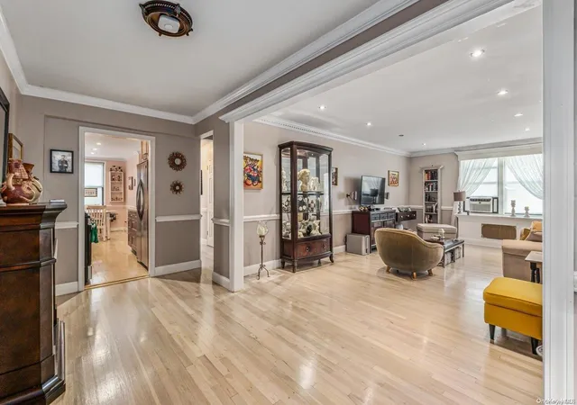 3rd image of 84-19 51St Ave #1P, Elmhurst, NY 11373 | MLS# L3491327