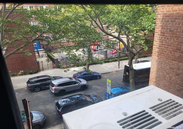 3rd image of 102-12 65Th Ave #D36, Forest Hills, NY 11375 | MLS# L3492678