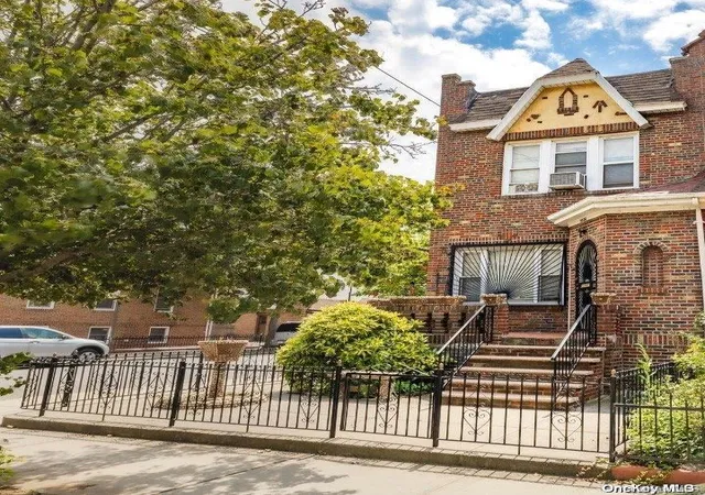 Photo 3 of Sale Pending at 3524 Avenue M, Brooklyn, NY 11234 | MLS# L3494407 | Listing updated on 2025-12-16