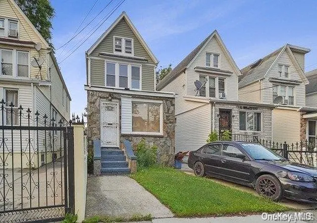 2nd image of 216 23 111th Ave, Queens Village, NY 11429 | MLS# L3495258