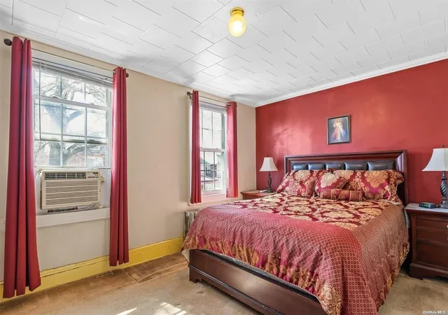Photo 5 of Sale Pending at 127-15 102 Ave, South Richmond Hill, NY 11419 | MLS# L3495266 | Listing updated on 2024-12-12