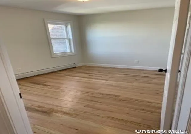 Photo 4 of Sale Pending at 114-40 200Th St, Saint Albans, NY 11412 | MLS# L3495557 | Listing updated on 2024-12-11