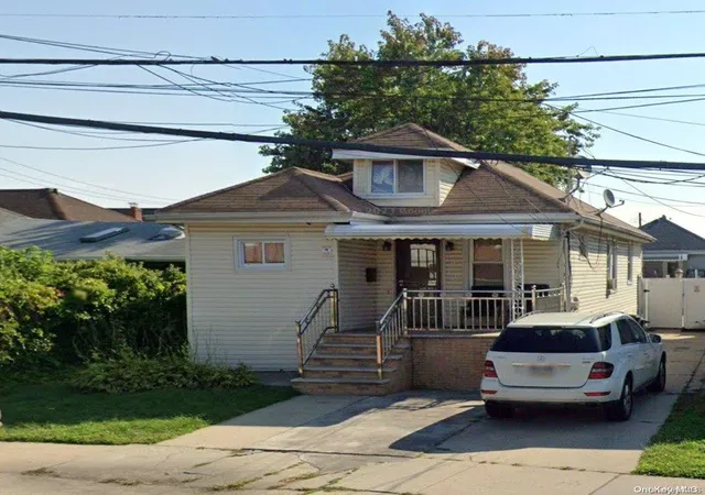 1st image of 132 11 Centreville St, Ozone Park, NY 11417 | MLS# L3502438