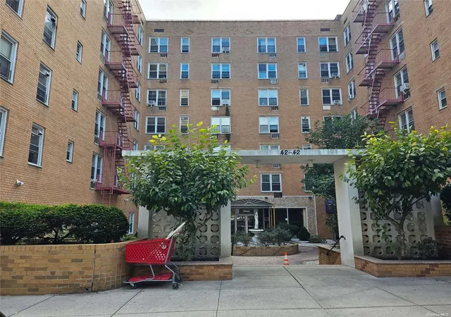 2nd image of 42 42 Colden St #622, Flushing, NY 11355 | MLS# L3504118