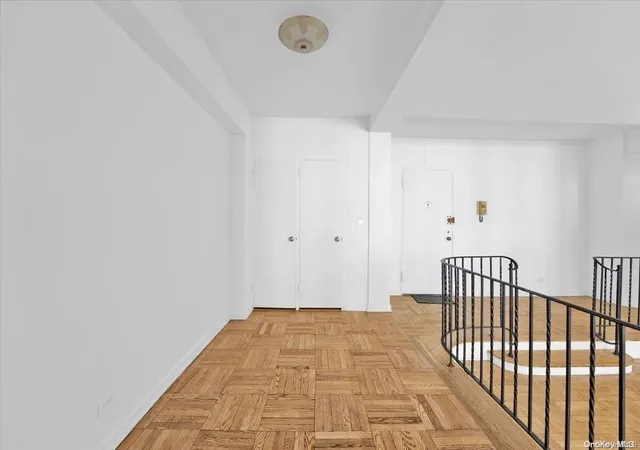4th image of 98-33 64Th Ave #4f, Rego Park, NY 11374 | MLS# L3504965