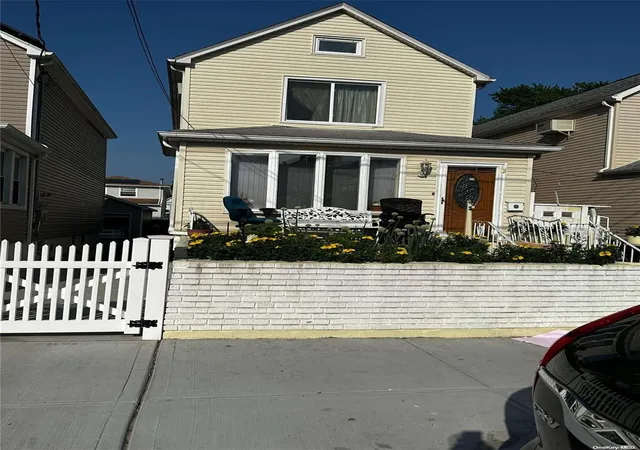 1st image of 117 19 146th St, Jamaica, NY 11436 | MLS# L3505261