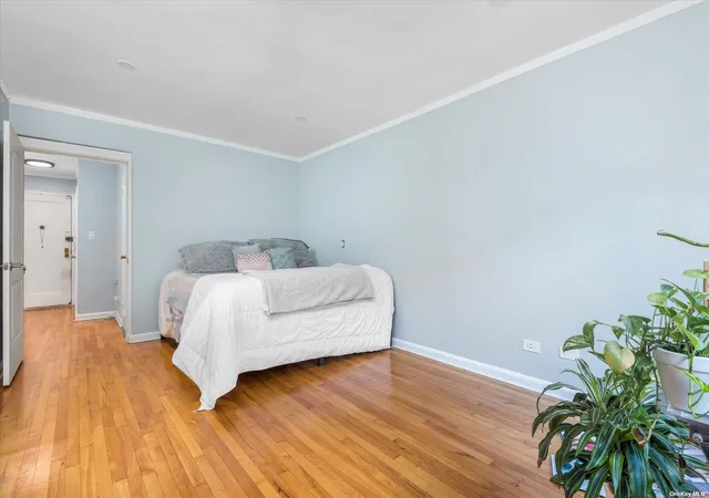 Photo 3 of Sale Pending at 34 20 78th St #2J, Jackson Heights, NY 11372 | MLS# L3506548 | Listing updated on 2026-09-02