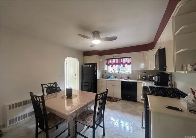 Photo 3 of Sale Pending at 28 14 157th St, Flushing, NY 11354 | MLS# L3508271 | Listing updated on 2024-12-11