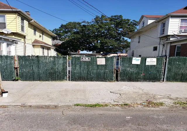 1st image of 102 37 Remington St, Jamaica, NY 11435 | MLS# L3508770