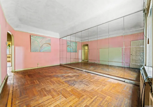 Photo 3 of Sale Pending at 61 E 54Th St, Brooklyn, NY 11203 | MLS# L3509378 | Listing updated on 2024-12-12