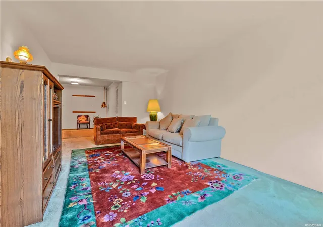 Photo 2 of Sale Pending at 138 25 31 Dr #2E, Flushing, NY 11354 | MLS# L3511990 | Listing updated on 2024-12-06