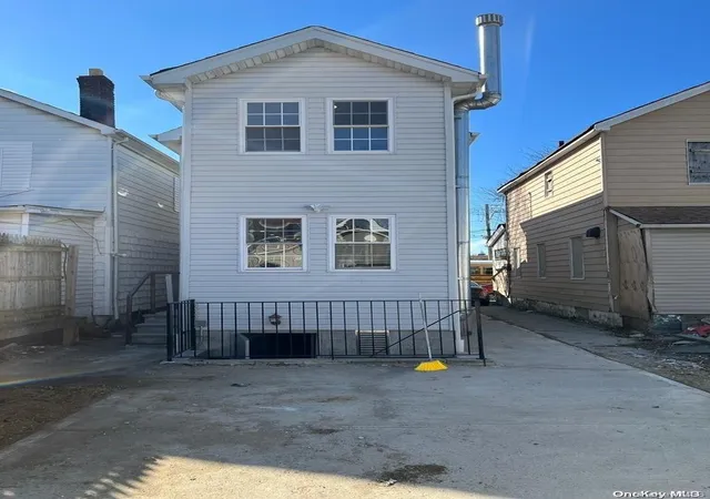 2nd image of 129 13 135th Pl, South Ozone Park, NY 11420 | MLS# L3512295