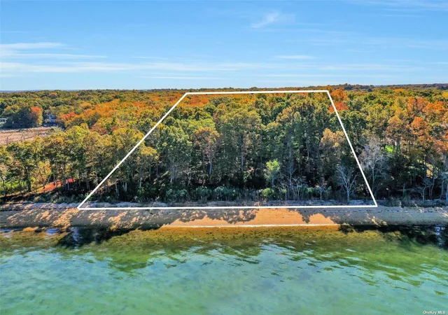 1st image of 11535 N Bayview Rd, Southold, NY 11971 | MLS# L3514107