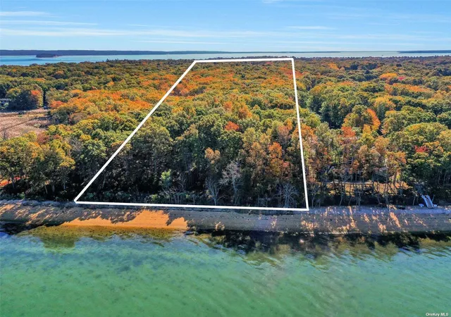 13th image of 11535 N Bayview Rd, Southold, NY 11971 | MLS# L3514107