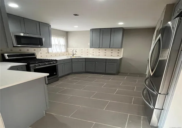 5th image of 110-40 176 St, Jamaica, NY 11433 | MLS# L3516565