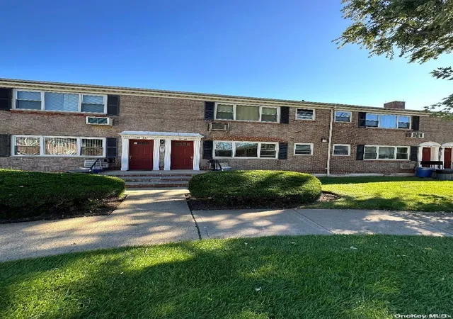 Photo 1 of Sale Pending at 67 45 152nd Street #199A, Flushing, NY 11367 | MLS# L3518104 | Listing updated on 2025-08-25