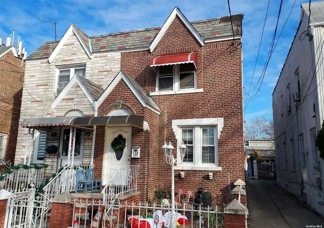 2nd image of 116 15 135th St, South Ozone Park, NY 11420 | MLS# L3522398