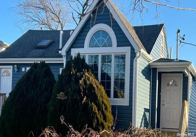 2nd image of 102 10a 160th Ave, New York, NY 11414 | MLS# L3523910