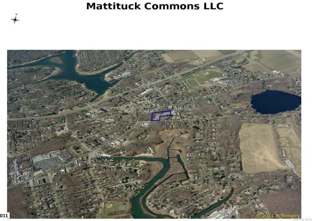 2nd image of 385 New Suffolk Ave, Mattituck, NY 11952 | MLS# L3530560