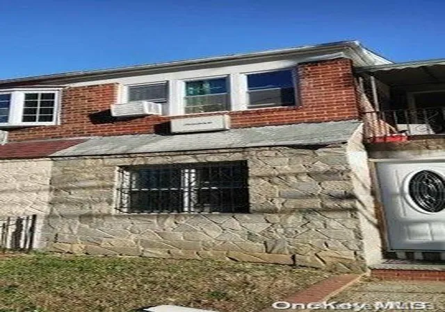 1st image of 470 Beach 22nd St, Far Rockaway, NY 11691 | MLS# L3532338