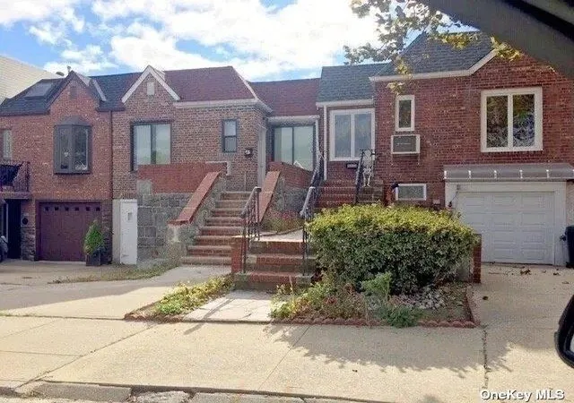 Photo 1 of Single family home for sale at 68 12 60th Rd, New York, NY 11378 | MLS# L3533273 | Listing updated on 2026-08-29