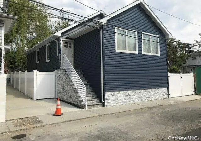 7th image of 3 Williams Ct, Far Rockaway, NY 11691 | MLS# L3533381