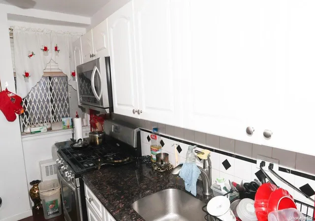 5th image of 87-30 204 St #A61, Hollis, NY 11423 | MLS# L3535521