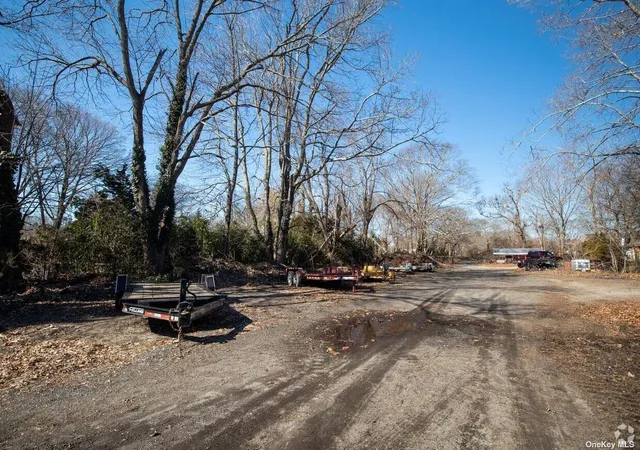 2nd image of 500 Montauk Hwy, East Quogue, NY 11942 | MLS# L3539504