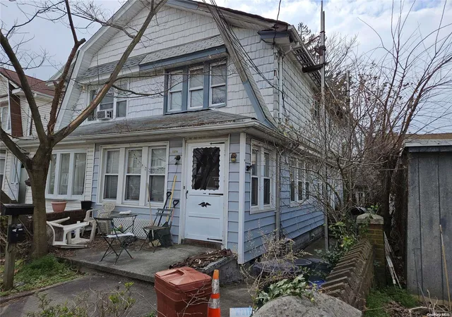 Photo 1 of Sale Pending at 1374 E 58th St, Brooklyn, NY 11234 | MLS# L3539555 | Listing updated on 2024-12-04