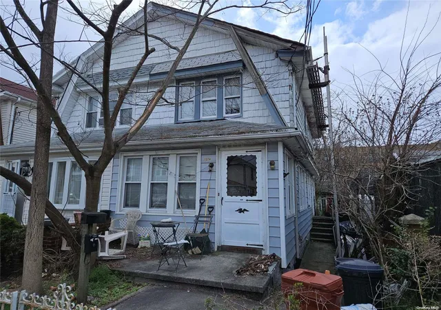 Photo 2 of Sale Pending at 1374 E 58th St, Brooklyn, NY 11234 | MLS# L3539555 | Listing updated on 2024-12-04