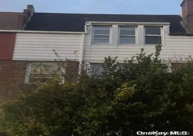 Photo 2 of Sale Pending at 23 41 33rd Ave, Astoria, NY 11106 | MLS# L3543857 | Listing updated on 2024-12-04