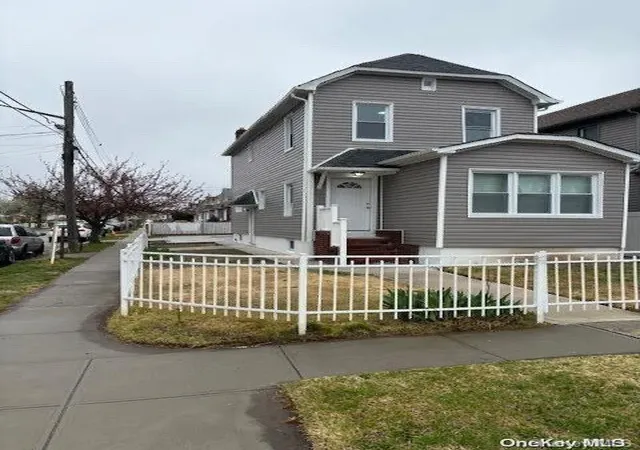 Photo 1 of Sale Pending at 218 11 119th Ave, Cambria Heights, NY 11411 | MLS# L3544068 | Listing updated on 2024-12-04