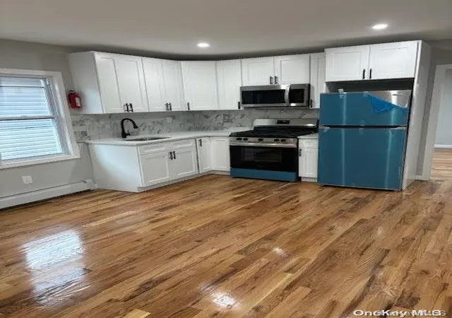 Photo 4 of Sale Pending at 218-11 119Th Ave, Cambria Heights, NY 11411 | MLS# L3544068 | Listing updated on 2024-12-04
