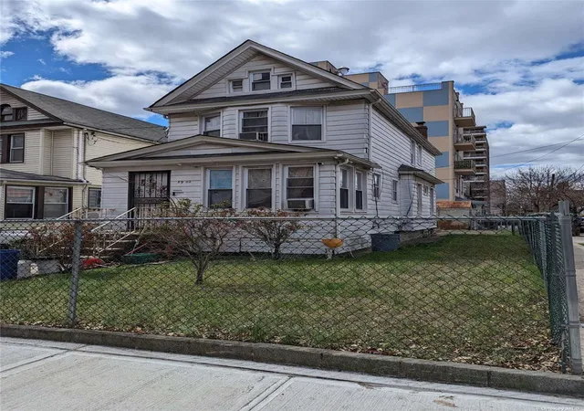 Photo 1 of Single family home for sale at 89 02 171st St, Jamaica, NY 11432 | MLS# L3544396 | Listing updated on 2026-03-27