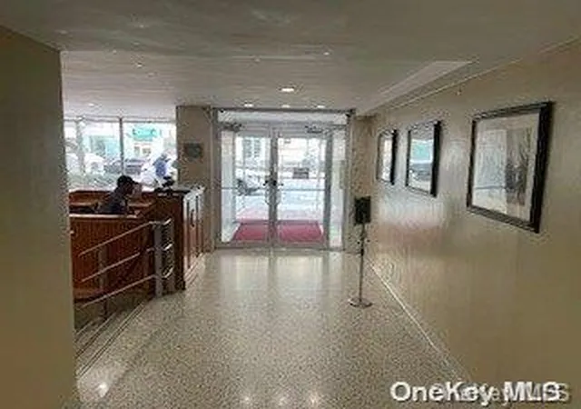 3rd image of 89-15 Parsons Blvd #11P, Jamaica, NY 11432 | MLS# L3544553