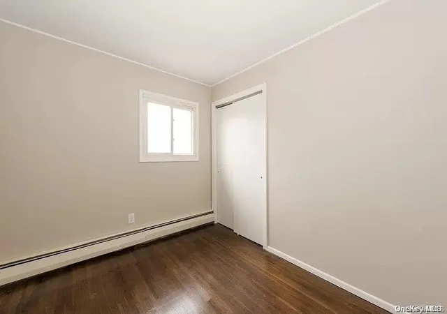 3rd image of 587 S Bayview Ave, Hempstead, NY 11520 | MLS# L3547067