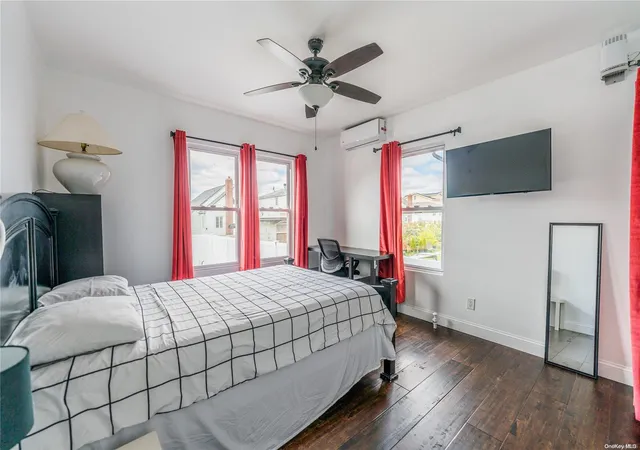 Photo 3 of Sale Pending at 162-28 96Th St, Howard Beach, NY 11414 | MLS# L3547375 | Listing updated on 2025-04-02