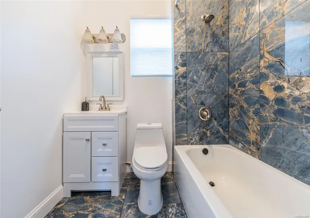 Photo 4 of Sale Pending at 162-28 96Th St, Howard Beach, NY 11414 | MLS# L3547375 | Listing updated on 2025-04-02