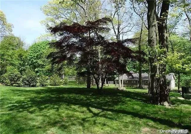28th image of 5 Wesley Ct, Huntington, NY 11743 | MLS# L3547713